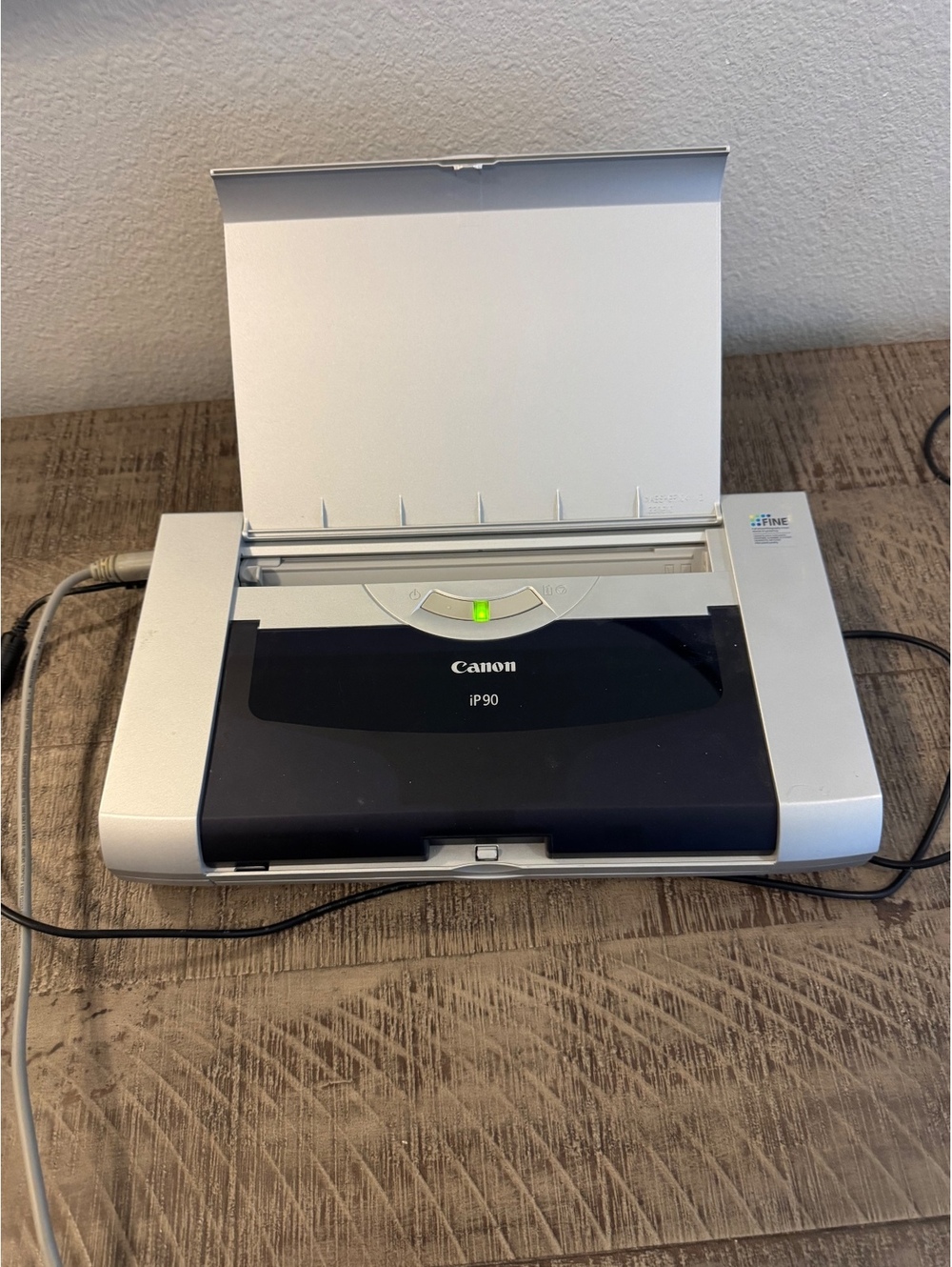 Canon PIXMA iP90 Portable Color Inkjet Photo Printer w/ Power Supply USB